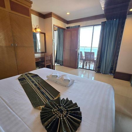 Mike Beach Resort Pattaya Ngoại thất bức ảnh