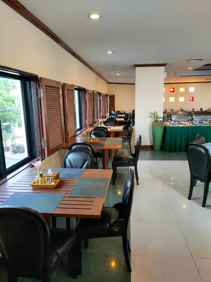 Mike Beach Resort Pattaya Ngoại thất bức ảnh