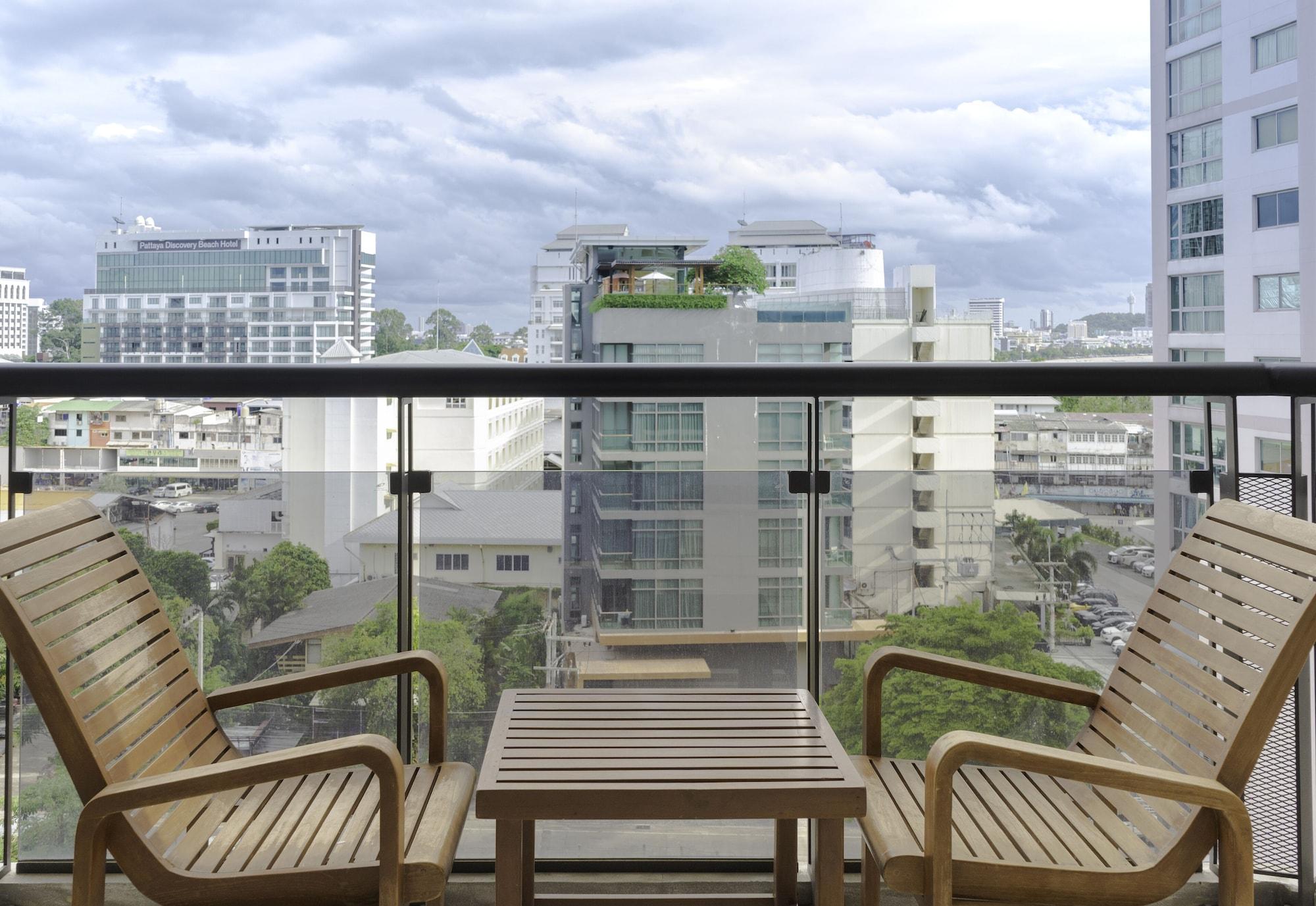 Mike Beach Resort Pattaya Ngoại thất bức ảnh