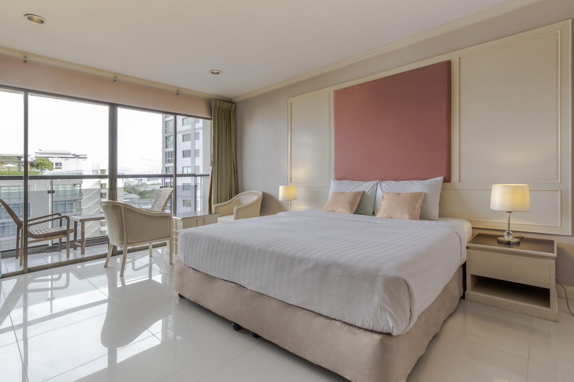 Mike Beach Resort Pattaya Ngoại thất bức ảnh