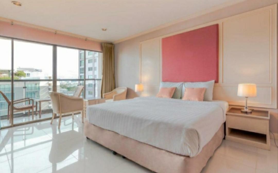 Mike Beach Resort Pattaya Ngoại thất bức ảnh