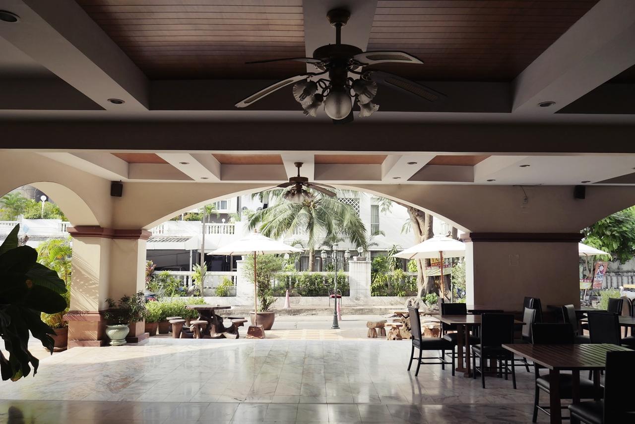 Mike Beach Resort Pattaya Ngoại thất bức ảnh