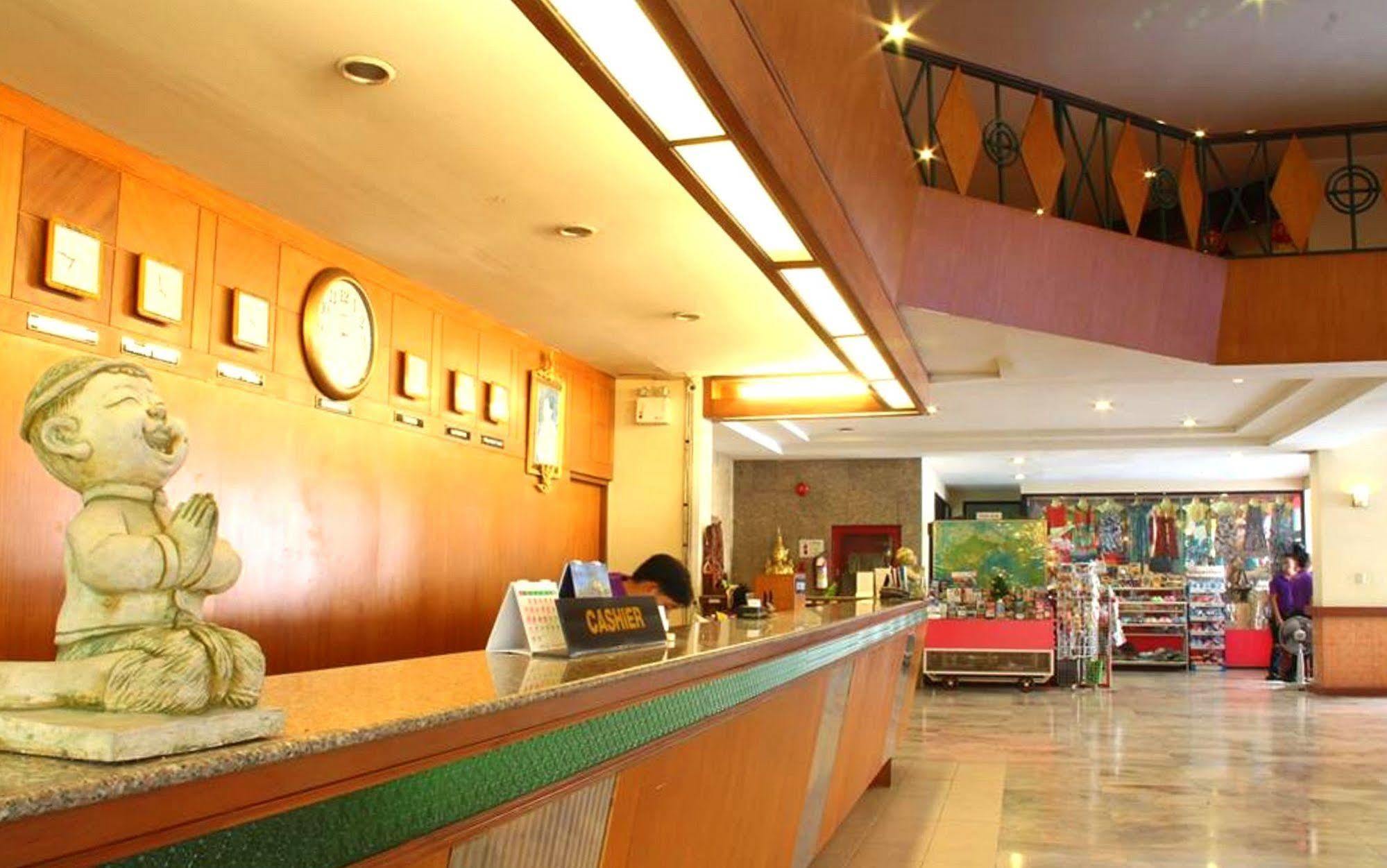 Mike Beach Resort Pattaya Ngoại thất bức ảnh