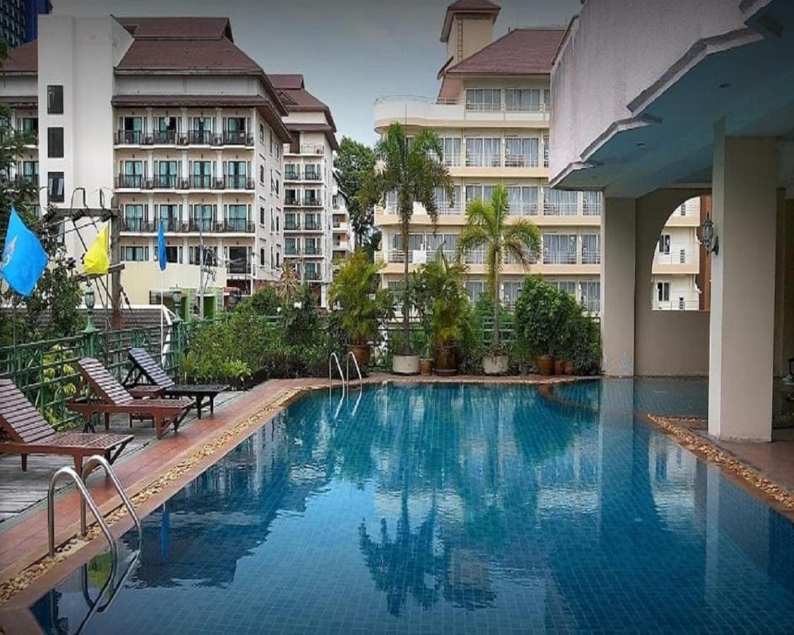 Mike Beach Resort Pattaya Ngoại thất bức ảnh
